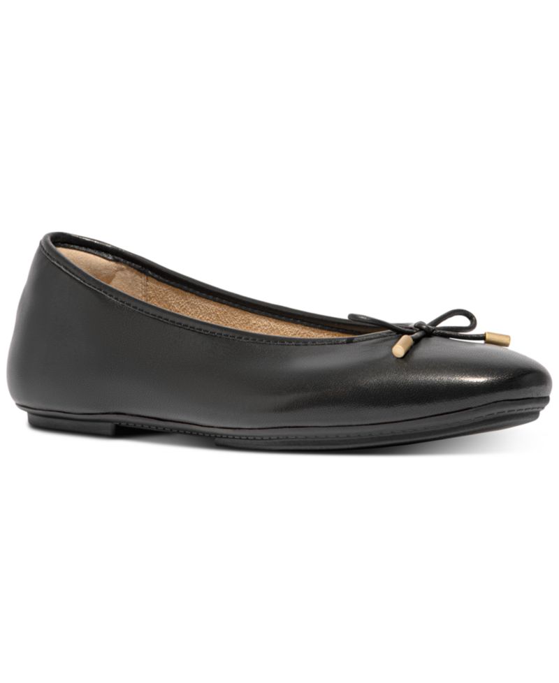 Women's Delicato Bow Ballerina Flats