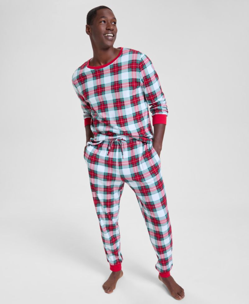 Men's Merry Plaid Crew Neck Matching Family Pajamas Set