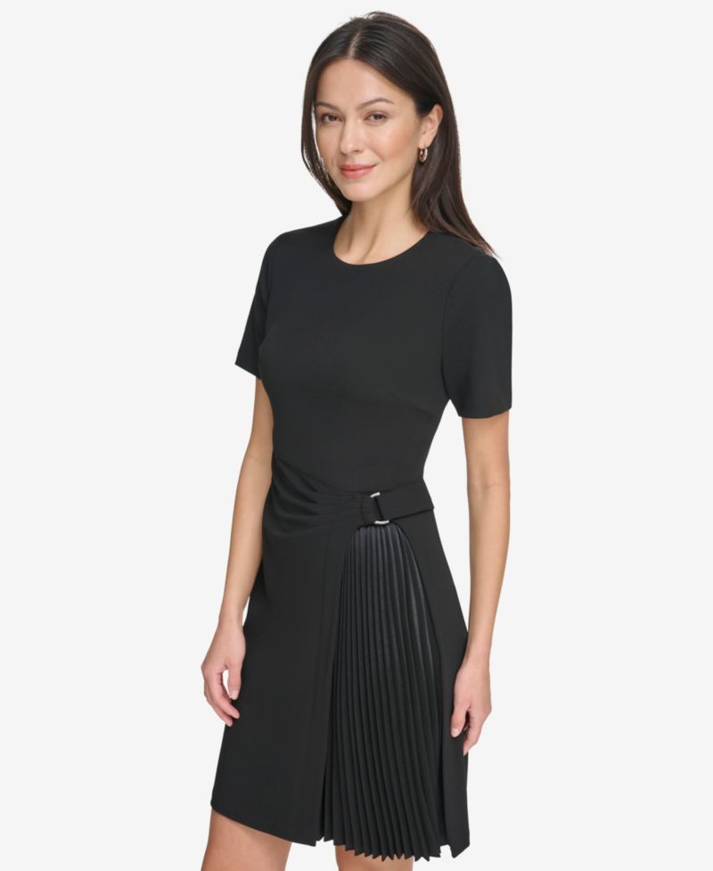 Women's Pleated Skirt Detail Short-Sleeve Dress