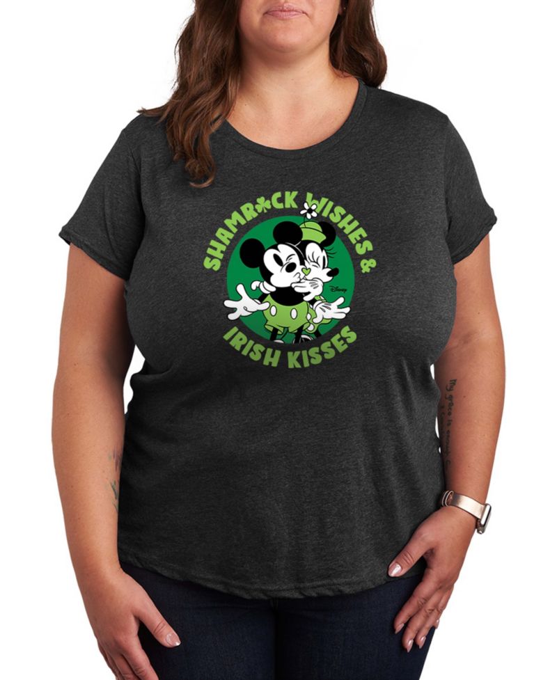 Plus Size Shamrock Wishes Irish Kisses Graphic Crewneck T-Shirt