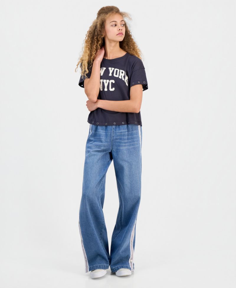 Juniors' NYC Grommet T-Shirt
