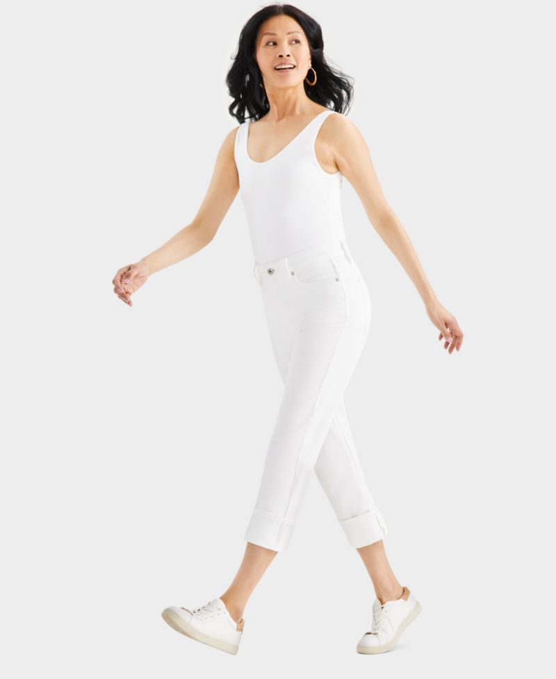 Women's High-Rise Cuffed Capri Jeans