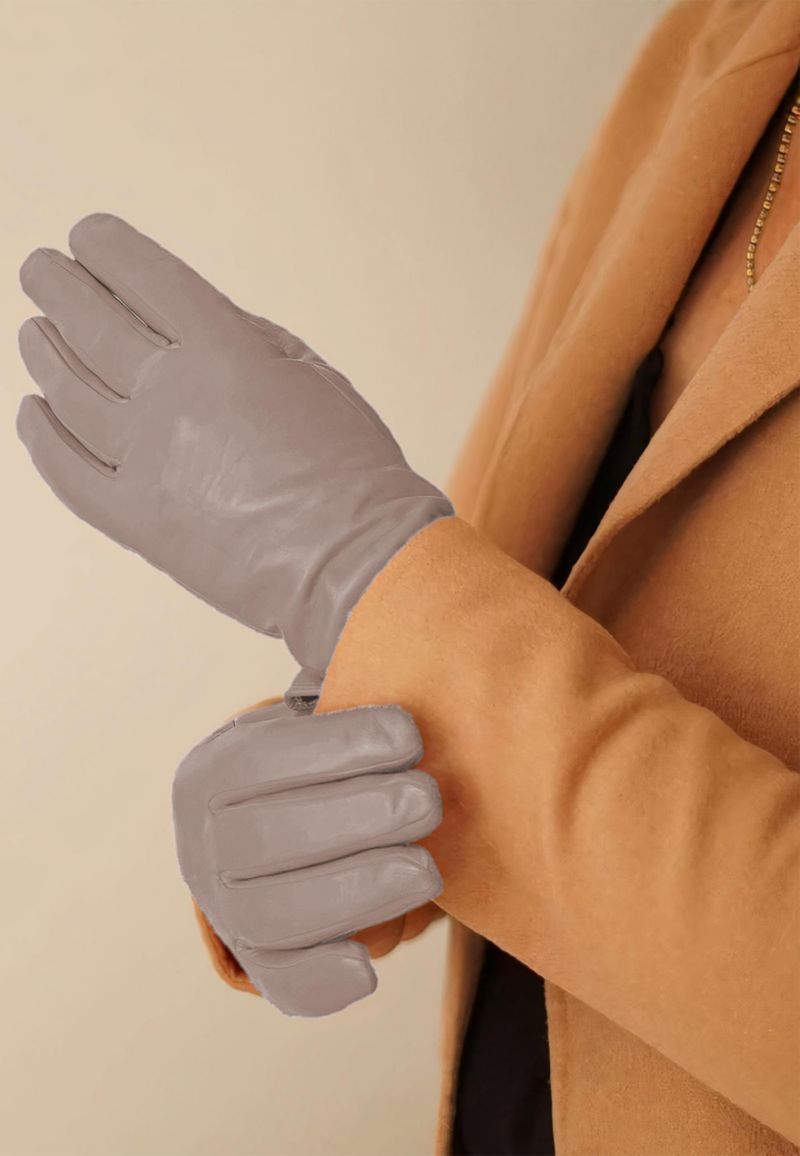 Women`s Premium Lamb Leather Touchscreen Gloves Style Chelsea