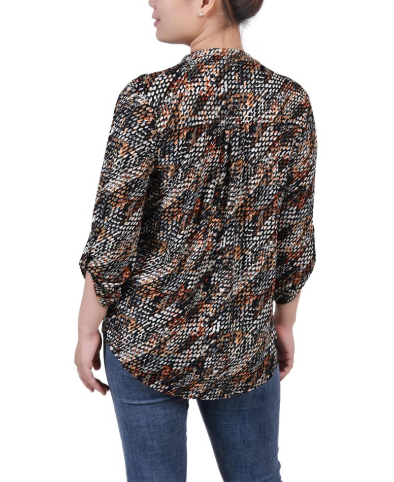 Petite 3/4 Roll Tab Sleeve Printed Pintuck Top