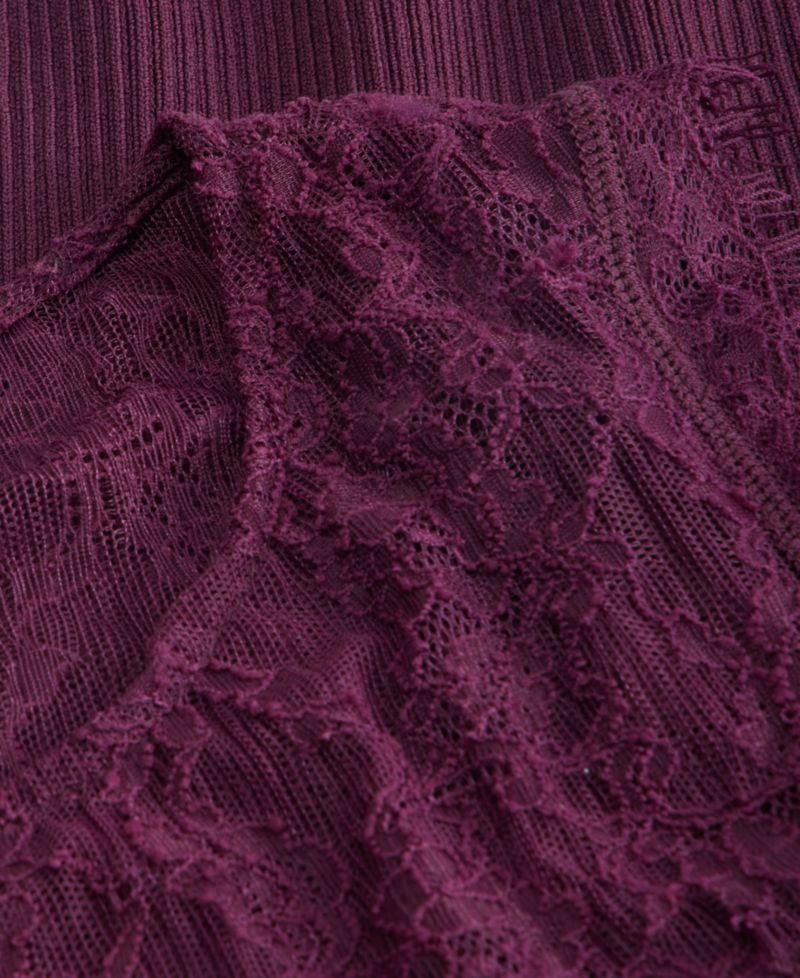 Women's Sleeveless Lace Sweater
