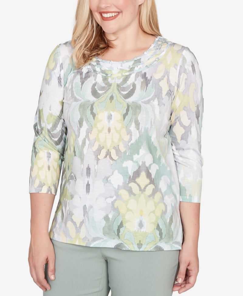 Plus Size Stockbridge Ikat Medallion Pattern Soft Knit Top