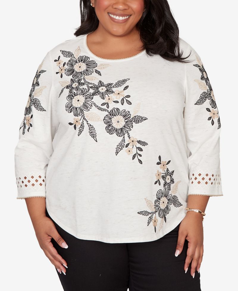 Plus Size Detail Driven Floral Embroidered Textured Top