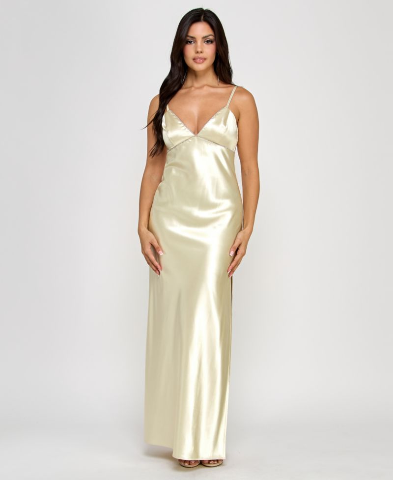 Juniors' Embellished V-Neck Sleeveless Gown