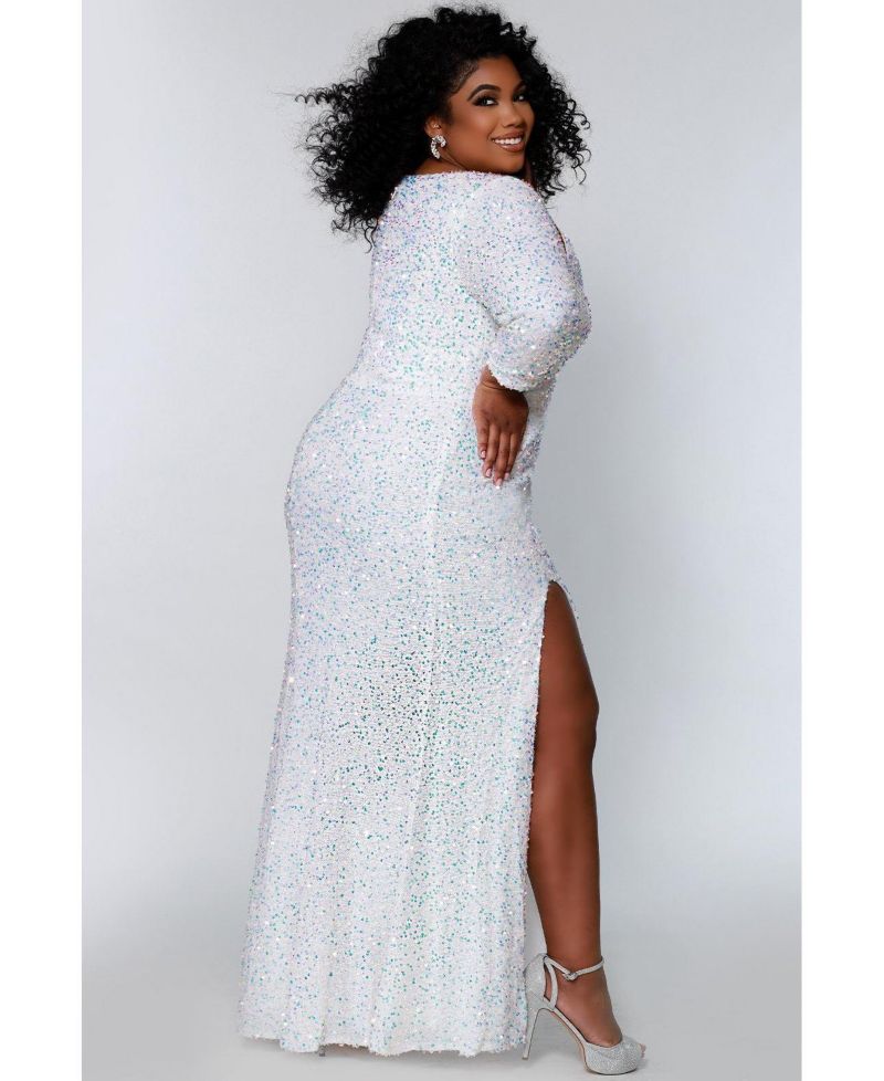 Women's Long Sleeve Fitted Scoop Neck Sequin Plus Size Gown