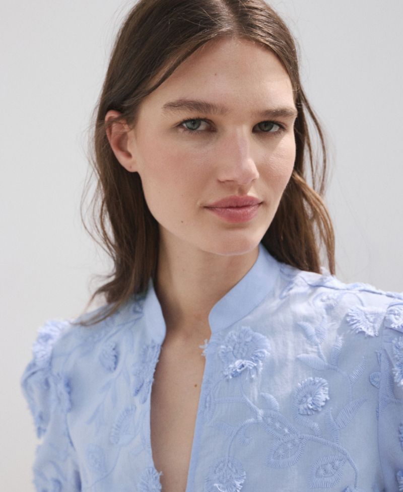 Women's Embroidered Puff-Sleeve Blouse