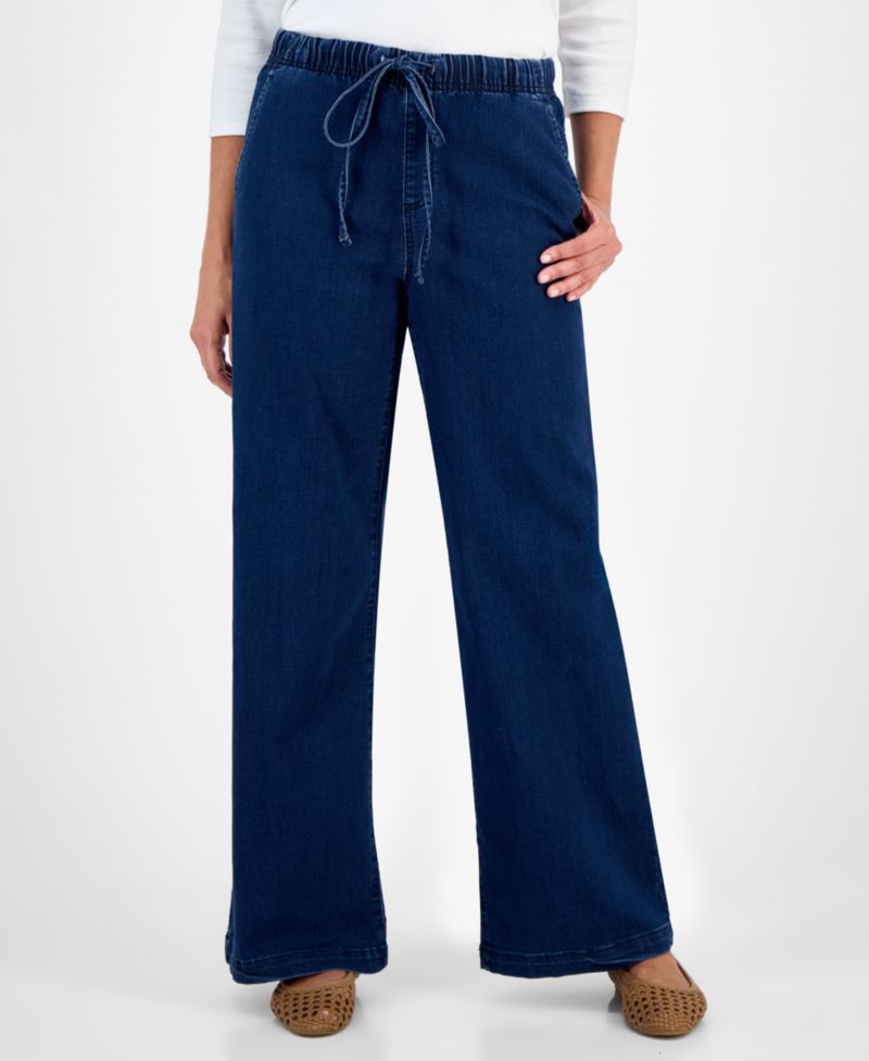 Petite Wide-Leg Pull-On Jeans