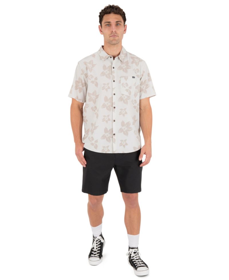 Men's Classic-Fit Point Collar Shirt