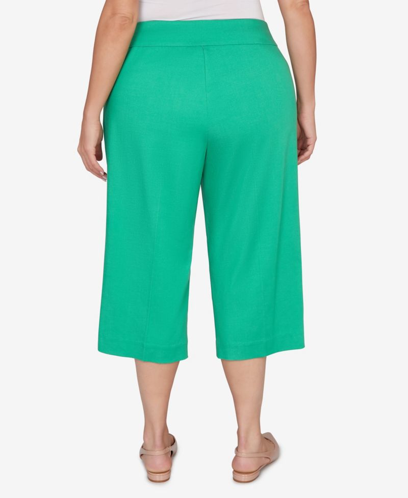 Plus Size Resort Living Smooth Waist Easy Pull- On Capri Pants