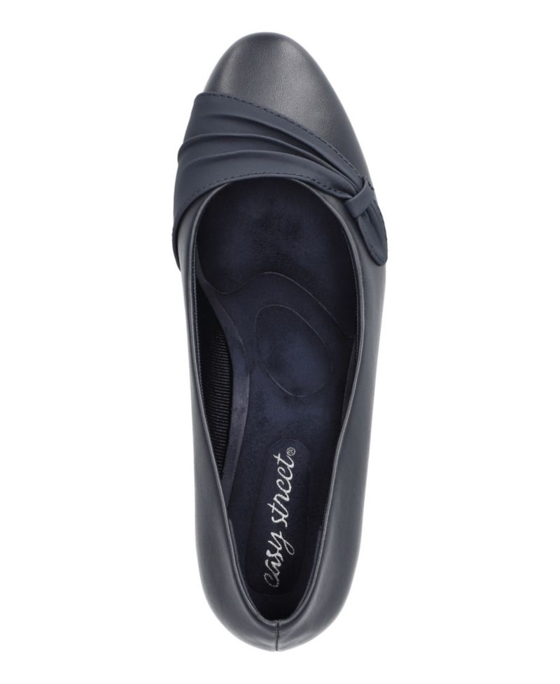 Women's Ginnifer Slip-On Pumps