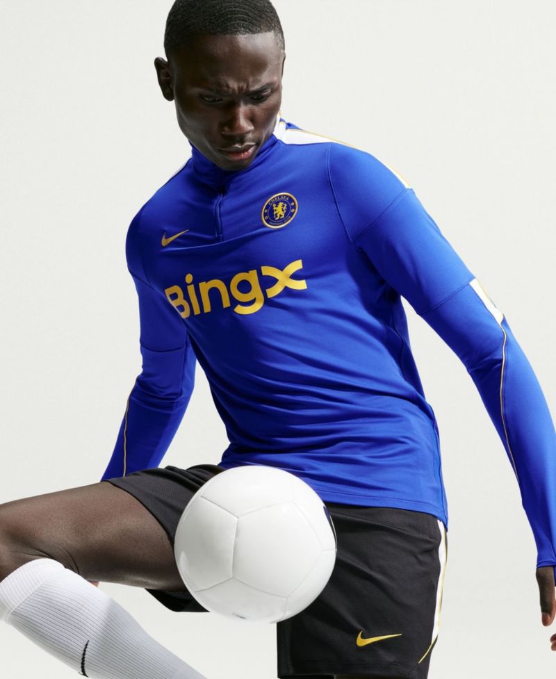 Men's Blue Chelsea 2026/27 Strike Dri-FIT Long Sleeve Quarter-Zip Drill Jersey