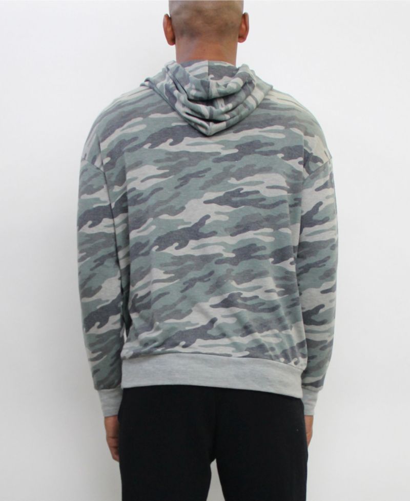 Men's Ultra Soft Lightweight Camo Long-Sleeve Hoodie