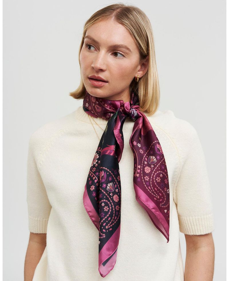 Women's Eve Narrative Medium Square Scarf