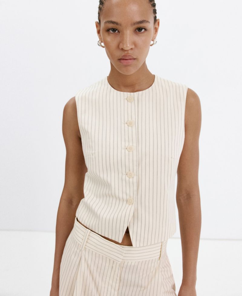 Women's Pinstripe Pleated Bermuda Shorts