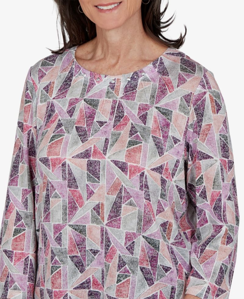 Petite Geometric 3/4-Sleeve Crew Neck Top