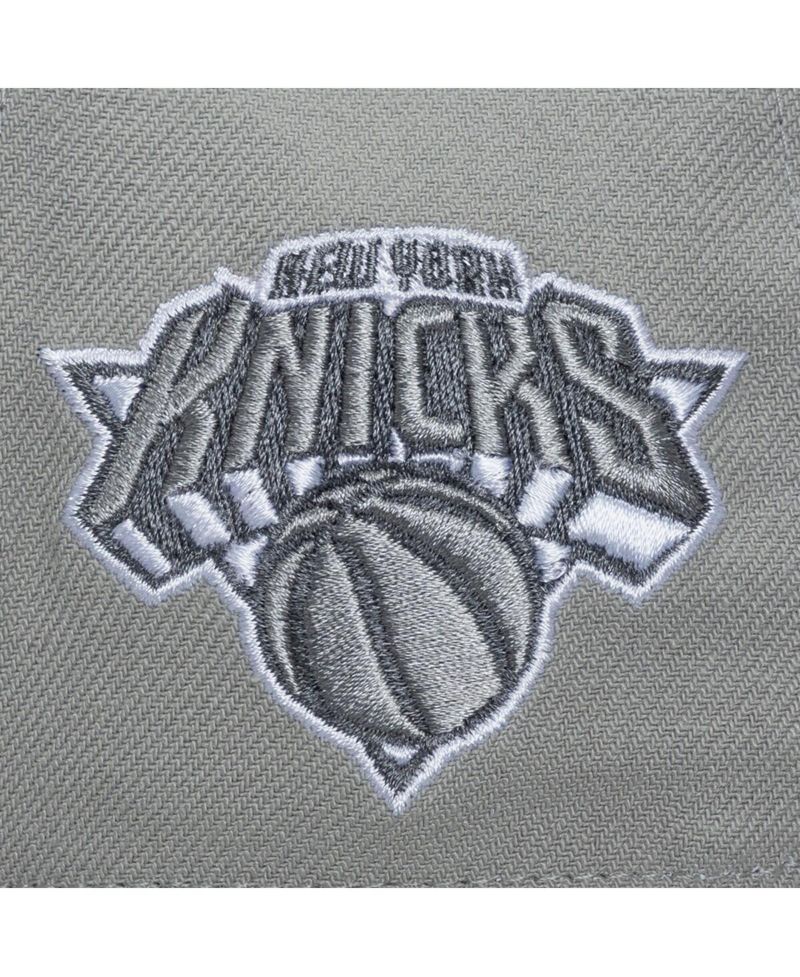 Men's Gray New York Knicks Thunderstorm Head Coach Pro Crown Snapback Hat