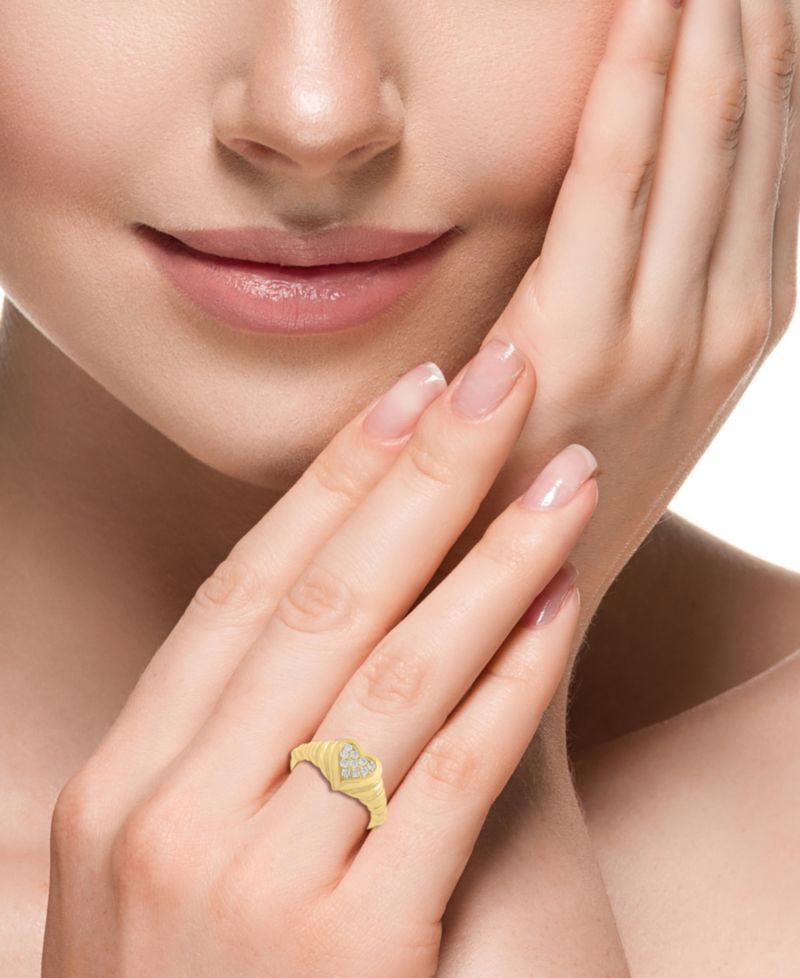 Diamond Ring (1/5 ct. t.w.) in 14k Yellow Gold