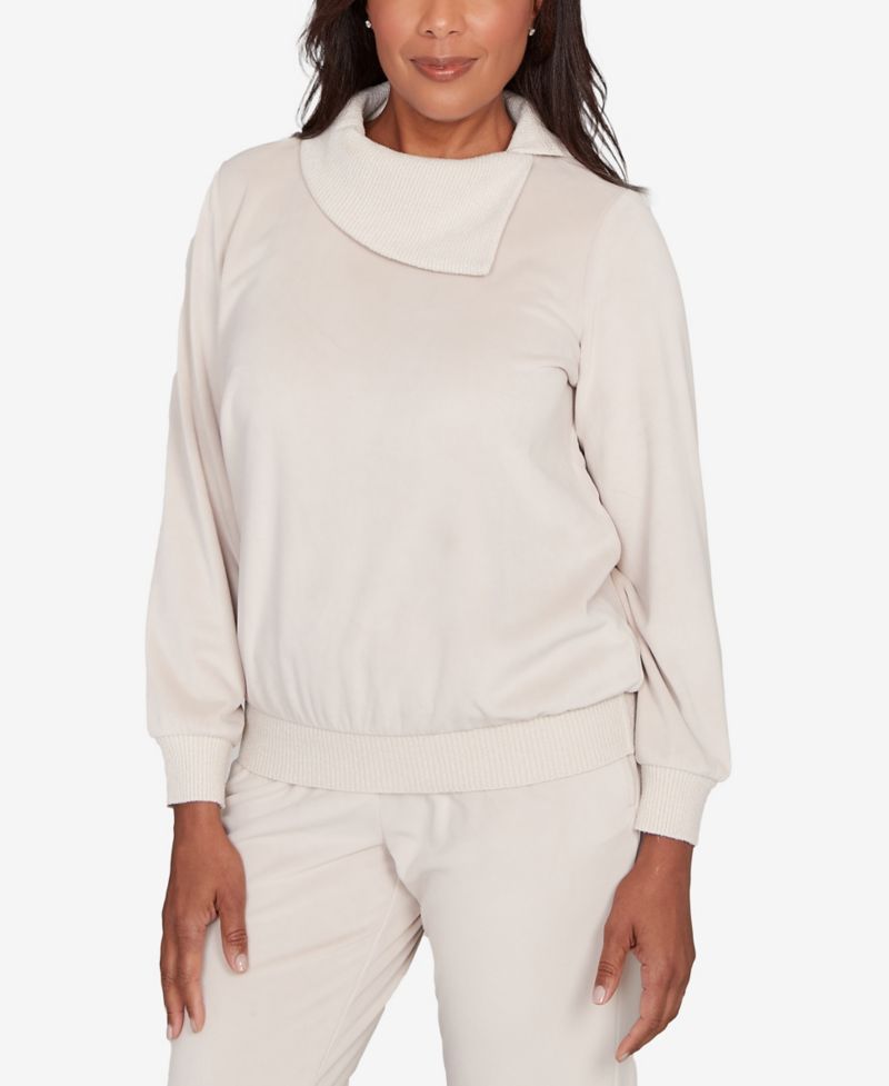 Calm Luxe Solid Shimmer Detail Envelope Neck Top