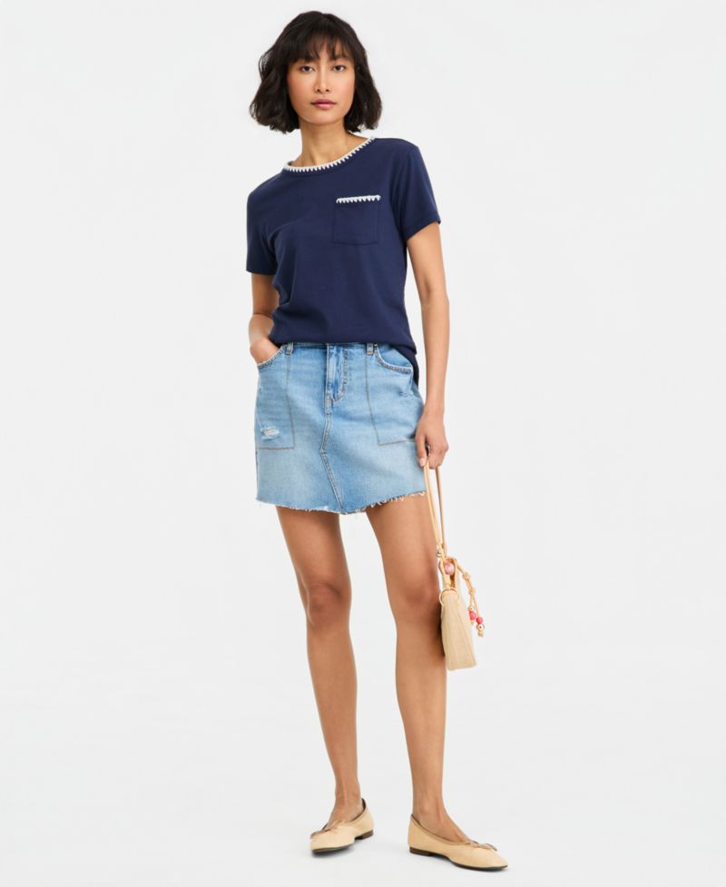 Women's Mid-Rise Raw-Edge-Hem Mini Denim Skirt