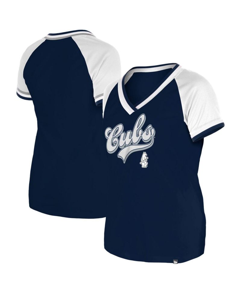 Women's Navy Chicago Cubs Gameday Raglan V-Neck T-Shirt