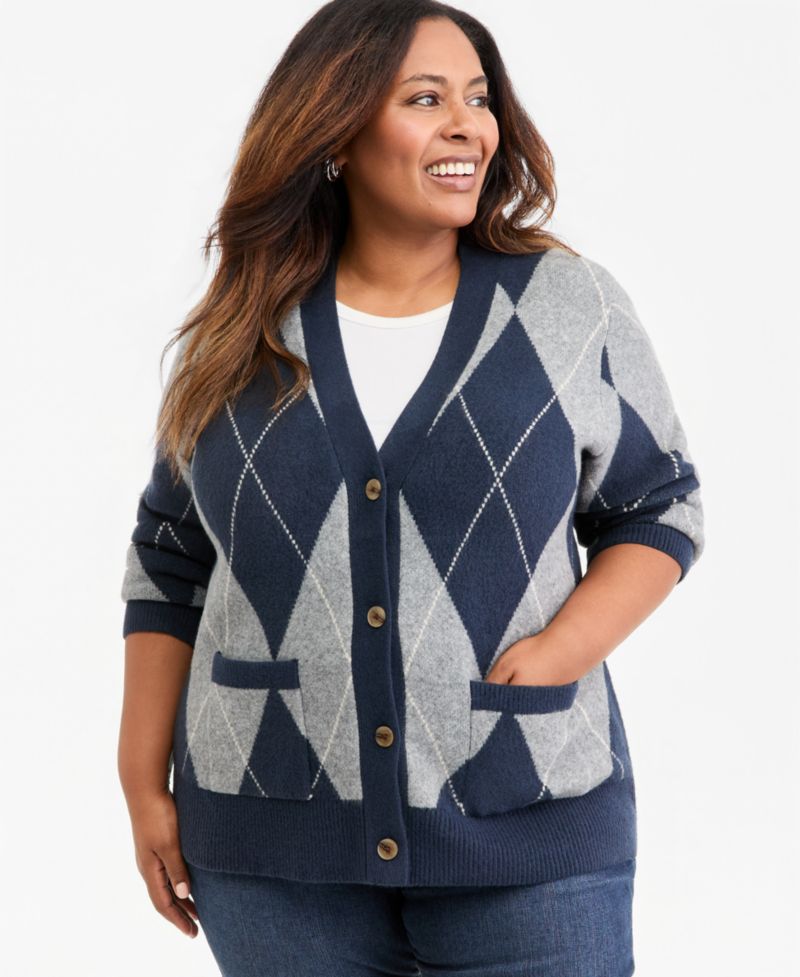 Plus Size Argyle V-Neck Cardigan