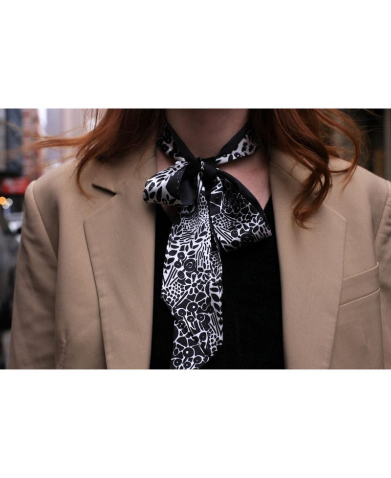 Silk Skinny Scarf Of Black Garden