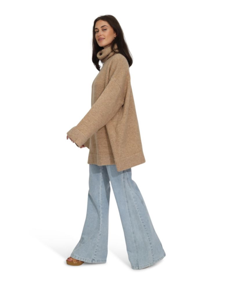 Women's Belle and Bloom Cuddle Me Oversized Tunic Sweater