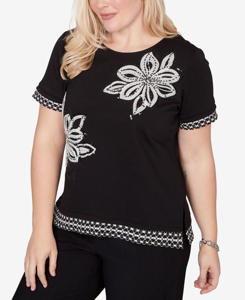 Women's Crowd Pleaser Flower Sequin Lace Border Top