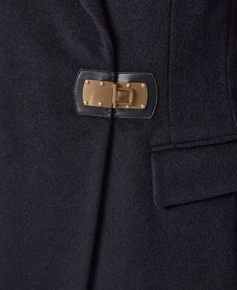 Women's Buttoned Notch Collared Coat