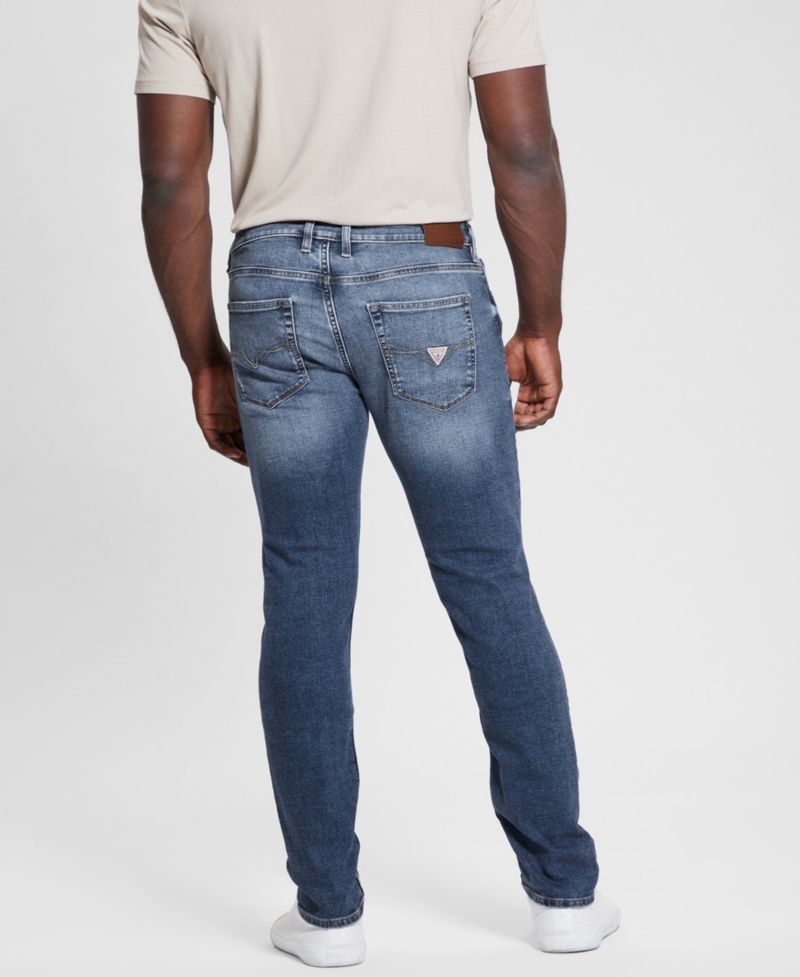 Men's Finnley Medium Wash Tapered Jeans
