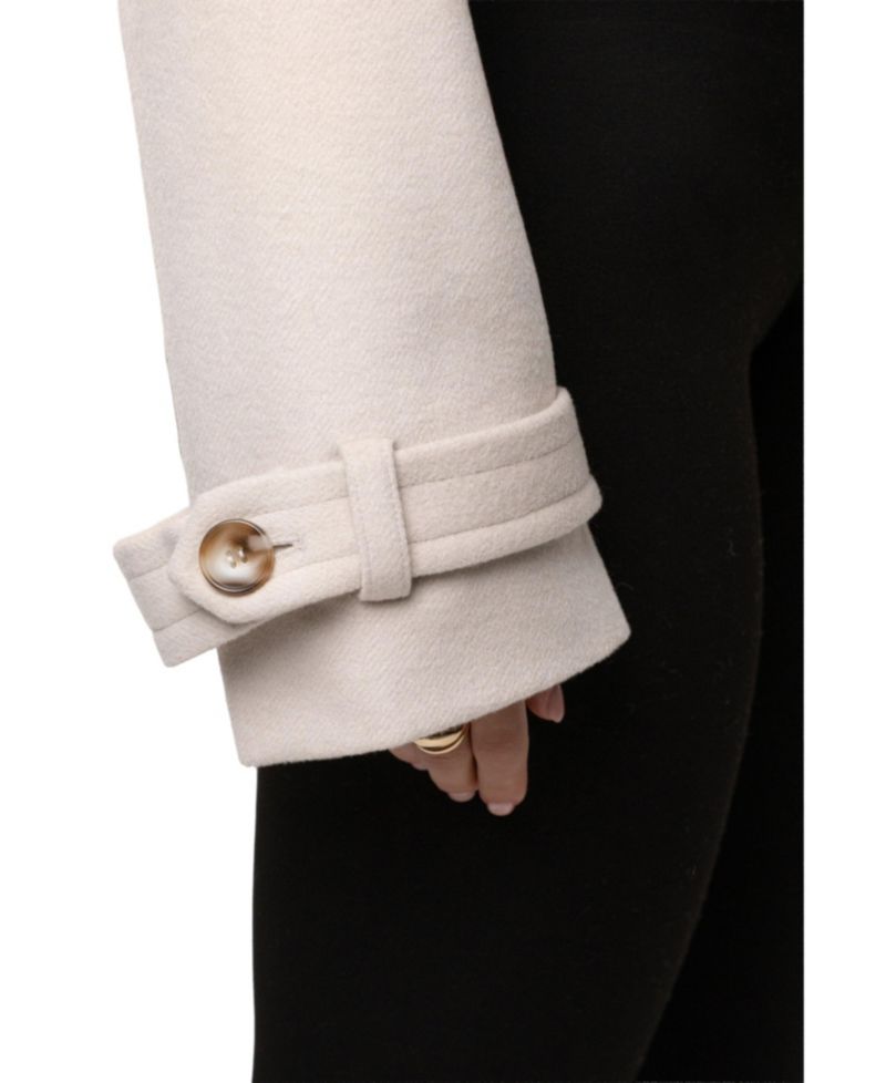 Women's Sharp Presence Crop Jacket
