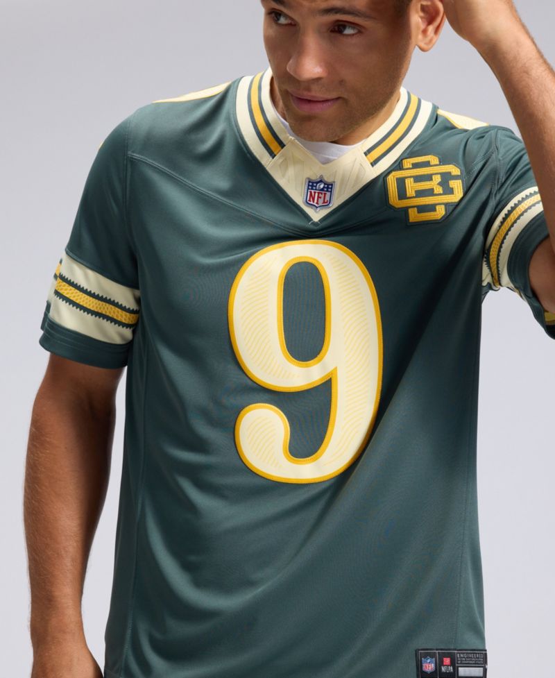 Men's Christian Watson Green Bay Packers 2026 Rivalries Collection Vapor F.U.S.E Stitched Limited Jersey