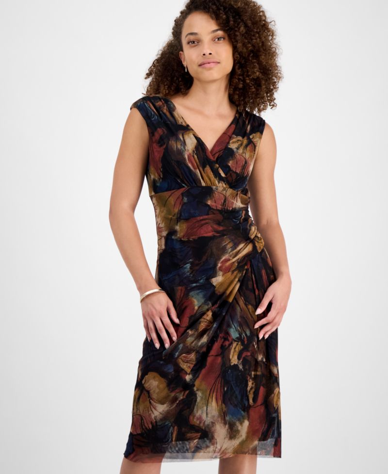 Petite Printed V-Neck Sleeveless Dress