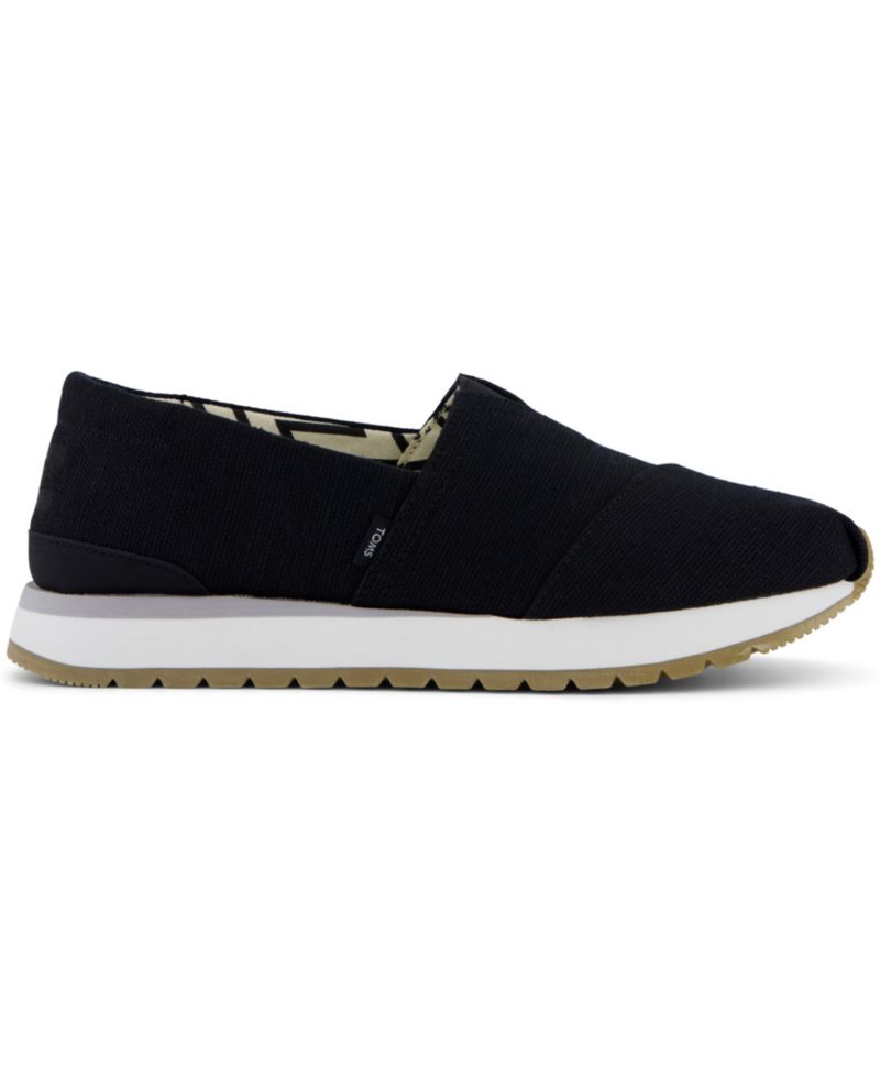 Women's Resident Plus Almond Toe Sneakers