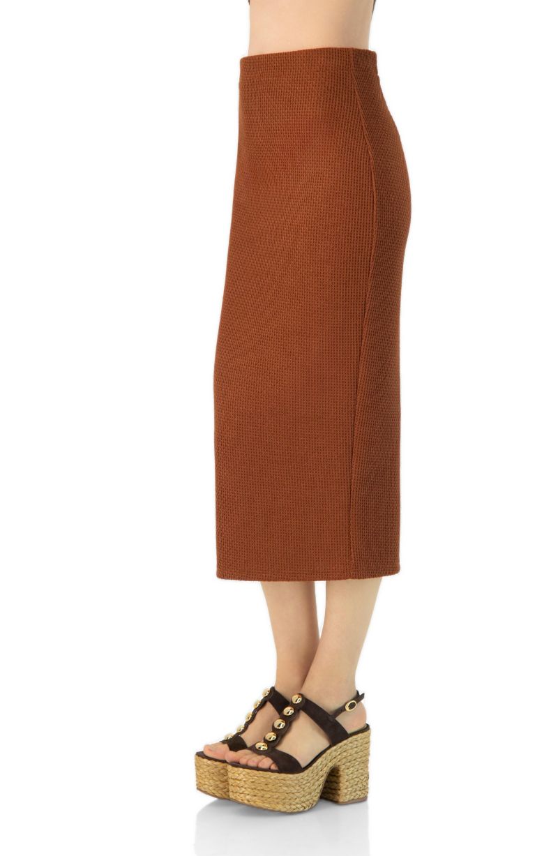 Women's Textured Knit Midi Skirt with Back Slit