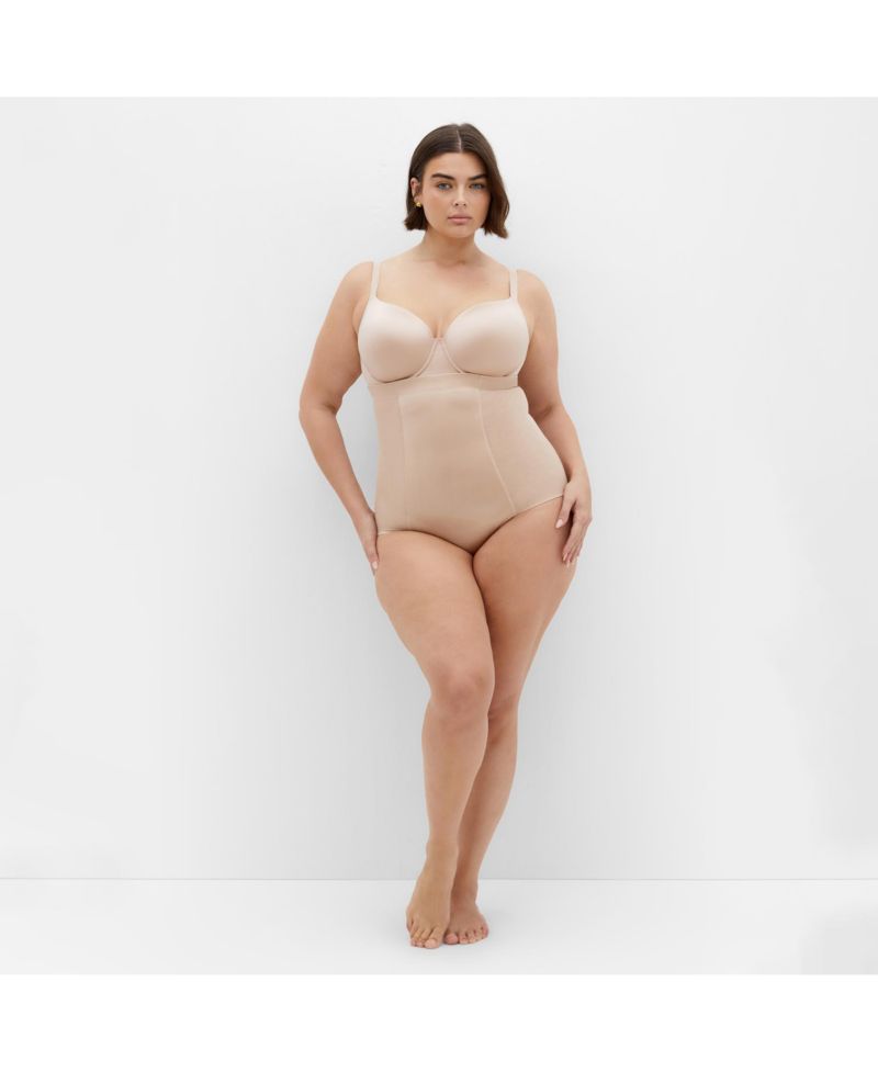 Plus Size Smooth & Chic Control Brief