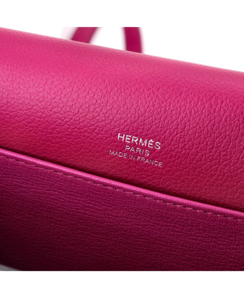 Pre-Owned Hermes 18 Roulis Bag Evercolor
