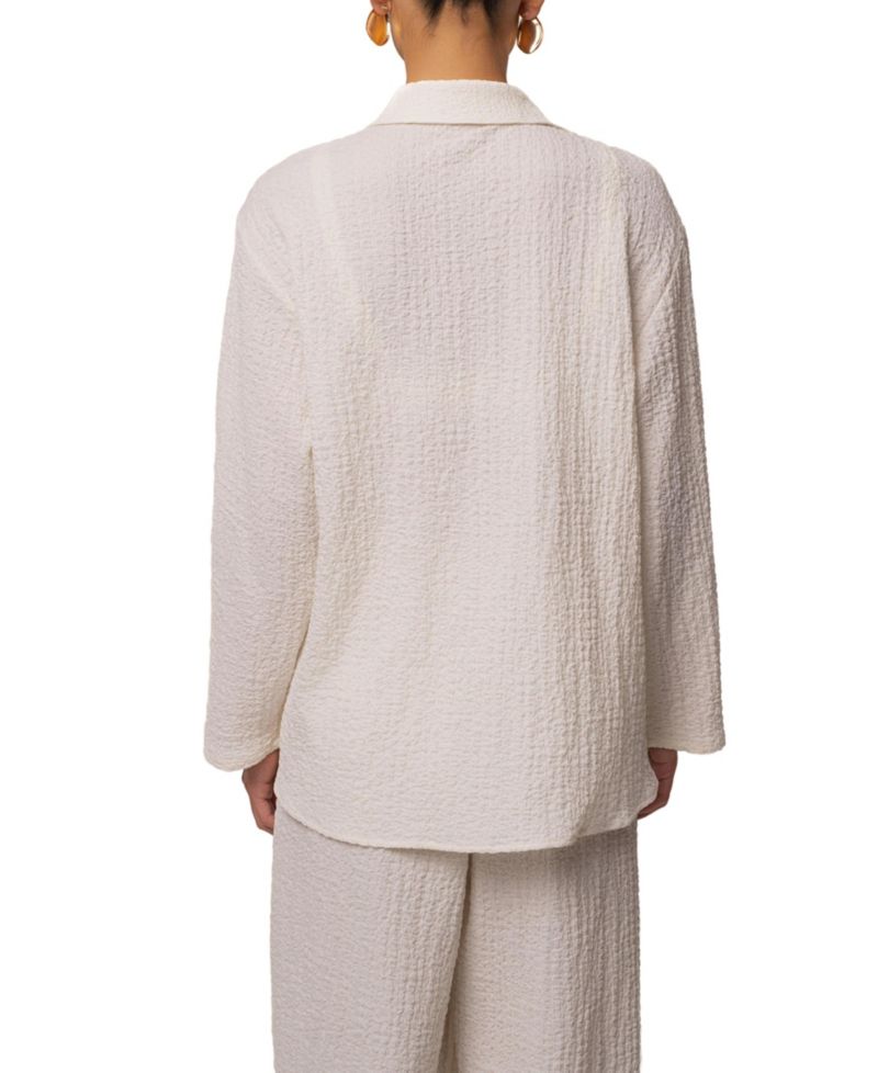 Women's Unwind Tie-Front Blouse