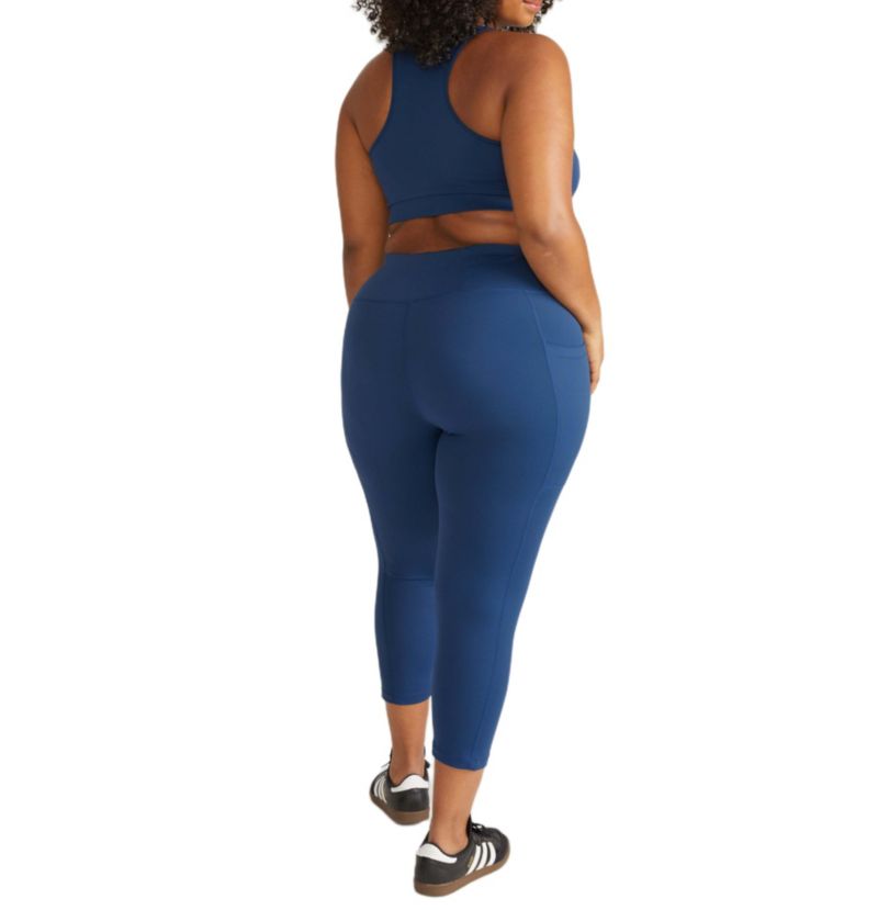 Plus Size Next-to-Naked Cropped Pocket Legging