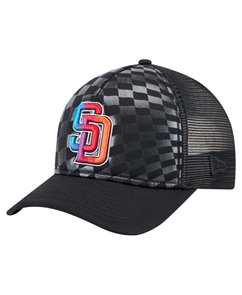 Men's Black San Diego Padres Gradient 9FORTY A-Frame M-Crown Trucker Adjustable Hat