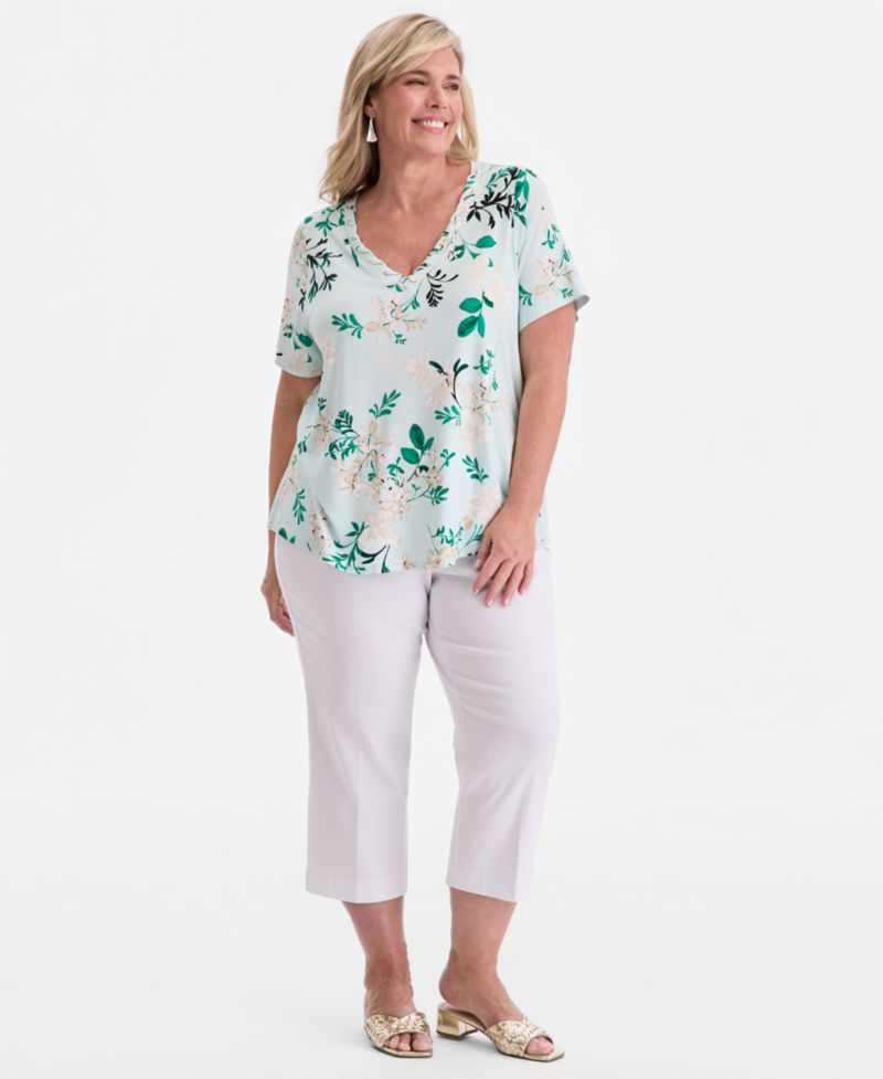 Plus Size Reve Garden V-Neck Lace-Up T-Shirt