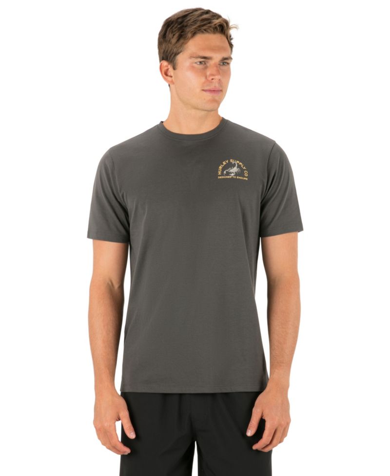 Men's Subtle Logo Artwork At The Left Chest T-Shirt