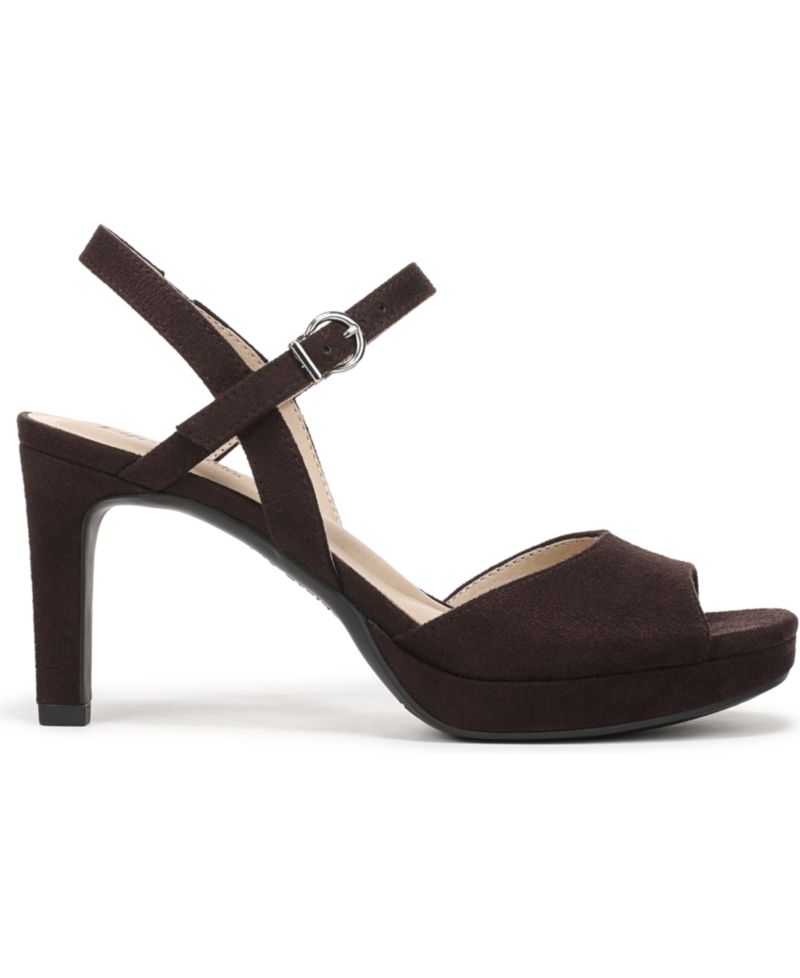 Women's Gwendolyn Strappy Sandals