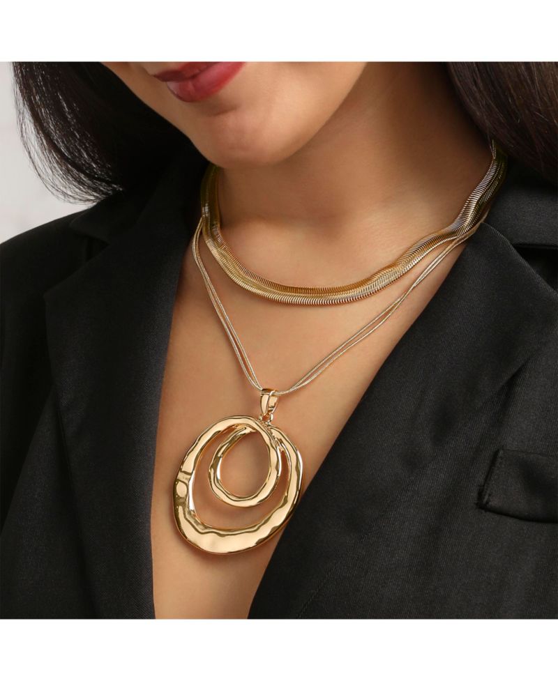 Layered Spiral Pendant Necklace