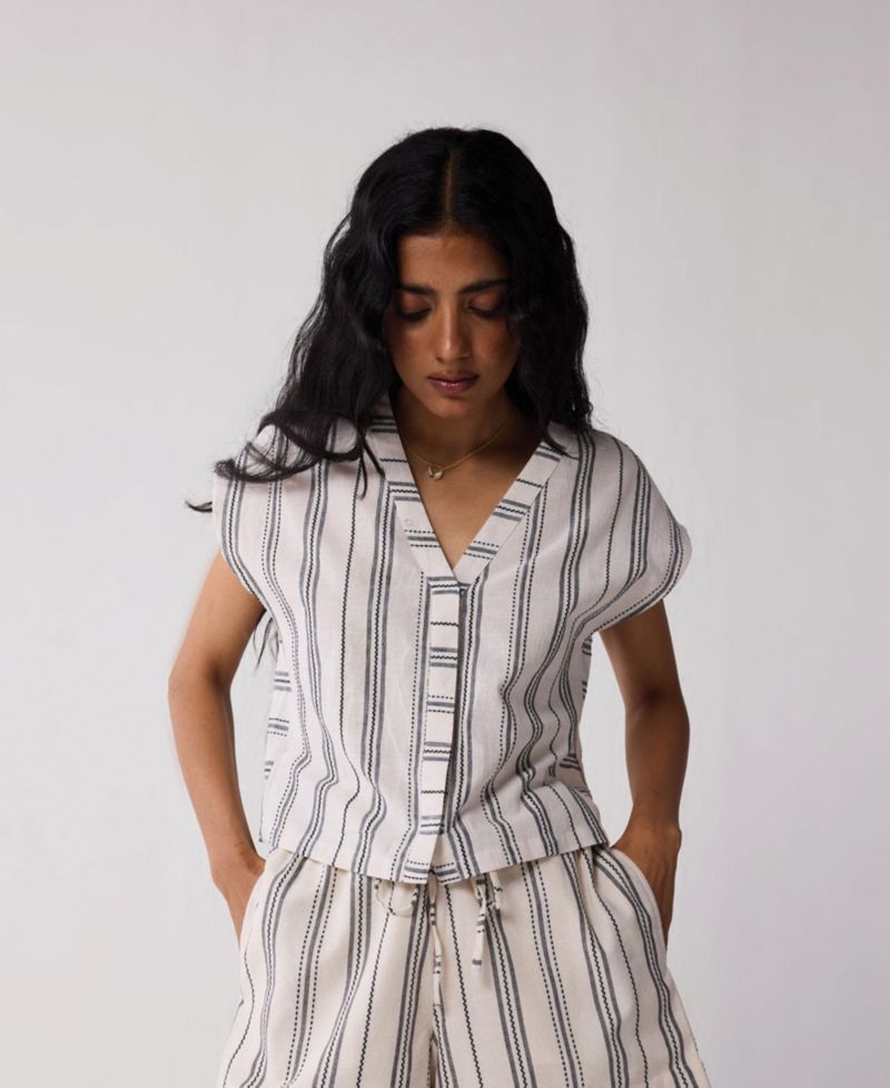 Women's Relaxed V-neck Top in Stripes