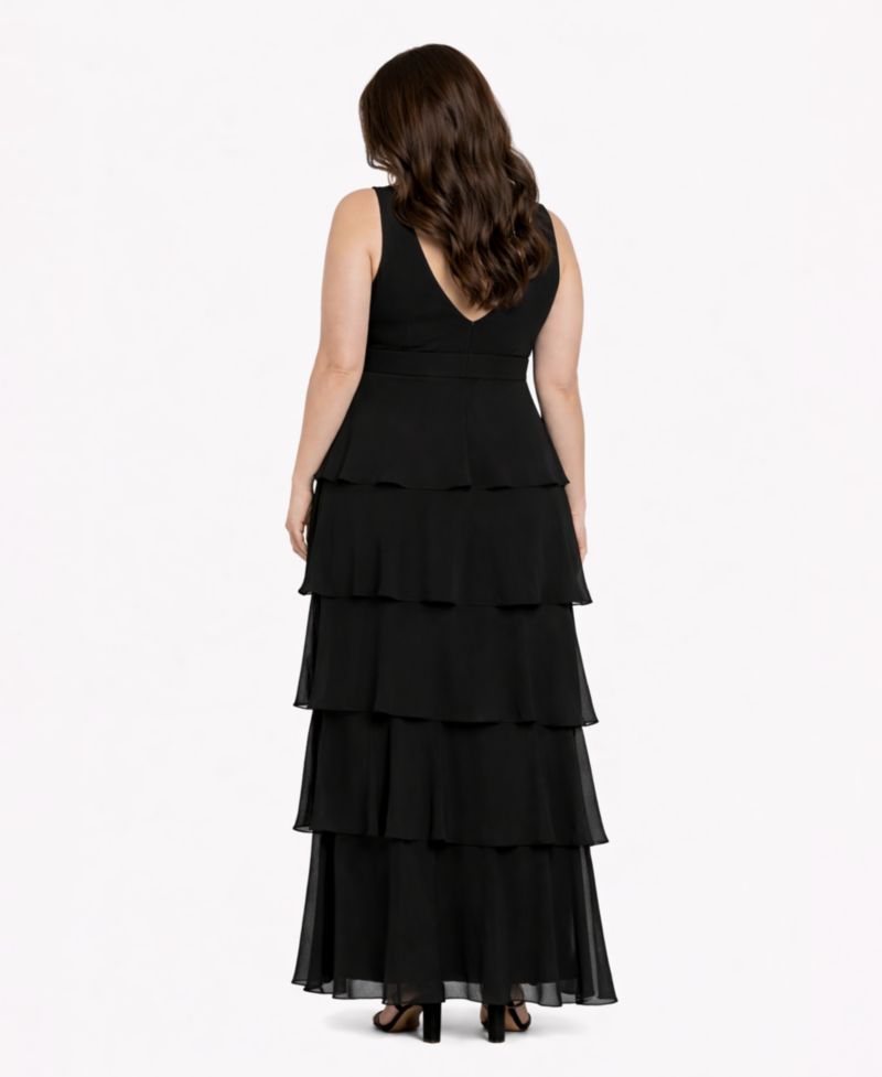 Plus Size Sleeveless V-Neck Tired Skirt Front-Slit Dress